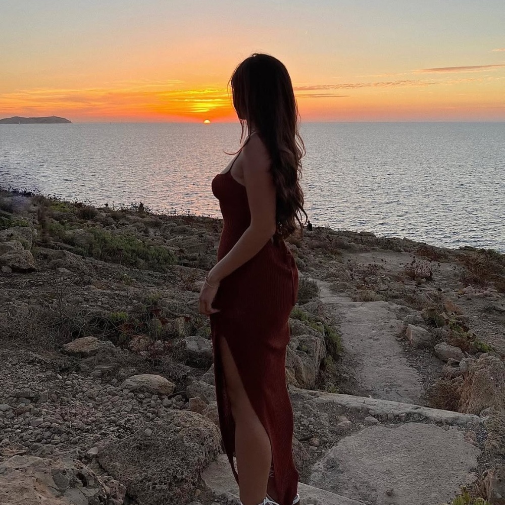 Meet your Posher, Eve